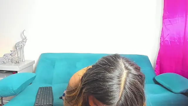 Snapshot of Victoria_Jonness chatting on 13, 10, 2025 Victoria Jonness online show from 13, 10, 2025