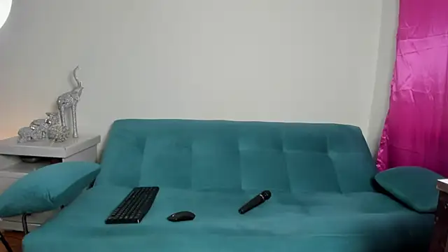 Snapshot of Victoria_Jonness chatting on 14, 10, 2025 Victoria Jonness online show from 14, 10, 2025