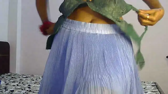 Indian-Squirt online show from 9, 10, 2025