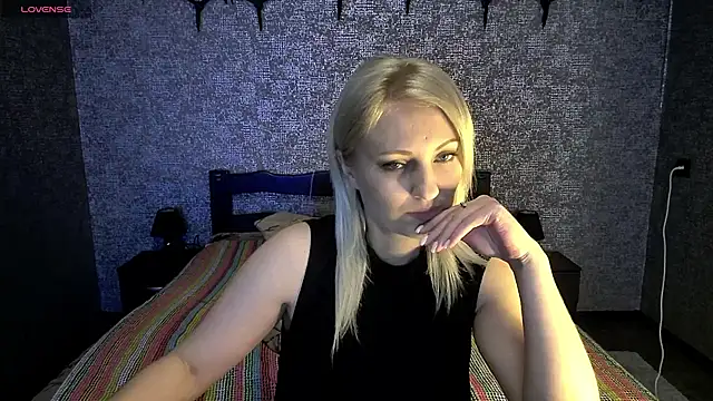 annagreeneyess online show from 23, 4, 2026