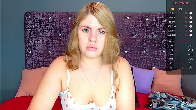 NoraBigAss online show from 22, 10, 2025