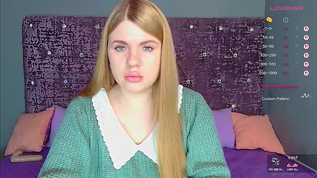 NoraBigAss online show from 2, 12, 2025