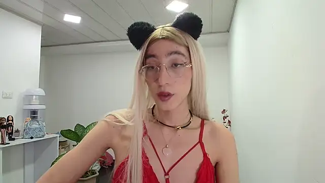 NicoleCortez online show from 30, 1, 2025