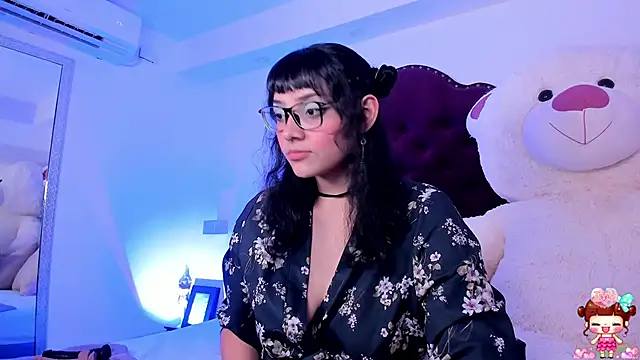 lucyycy online show from 5, 2, 2025
