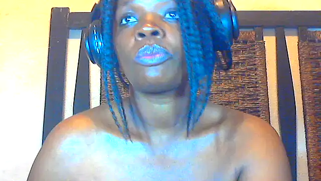 CallyCallienteXxX online show from 18, 3, 2025