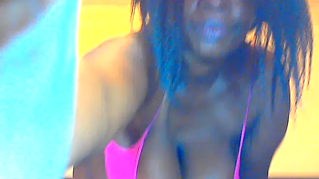 CallyCallienteXxX online show from 20, 3, 2025