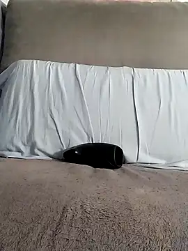 LoGaNfree88 online show from 11, 9, 2025