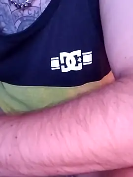 LoGaNfree88 online show from 4, 11, 2025