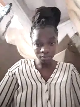 Snapshot of shape30 chatting on 15, 12, 2025 shape30 online show from 15, 12, 2025