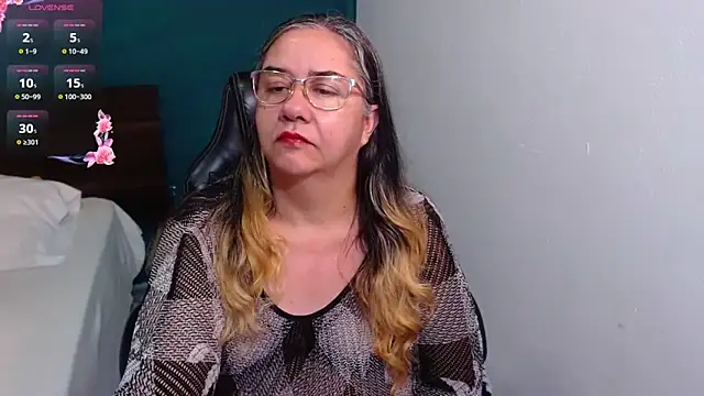 scaelettdubois online show from 30, 11, 2025