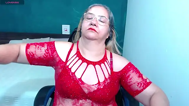 scaelettdubois online show from 6, 3, 2025