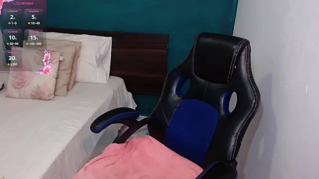 scaelettdubois online show from 23, 11, 2025