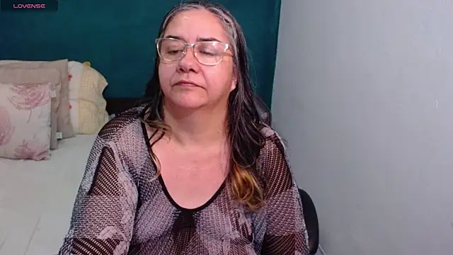 scaelettdubois online show from 4, 5, 2026