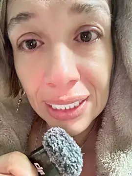 sexymarilyncolombia online show from 13, 4, 2026