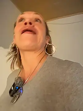 sexymarilyncolombia online show from 4, 3, 2026