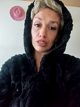 sexymarilyncolombia online show from 25, 2, 2025