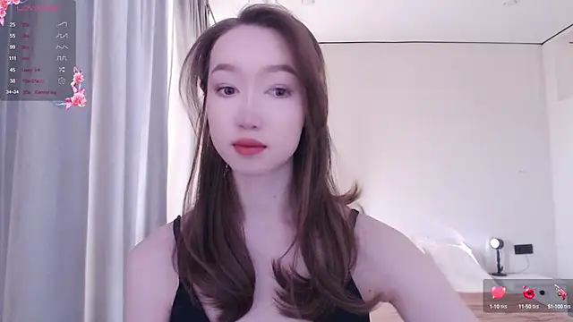  luna 022 online show from 11, 1, 2025
