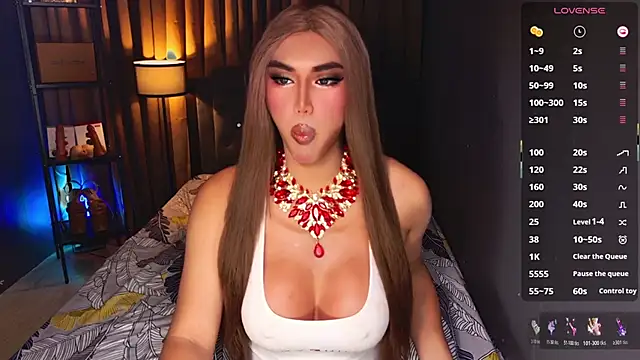 Snapshot of SexGoddess_Celine chatting on 3, 11, 2025 SexGoddess Celine online show from 3, 11, 2025