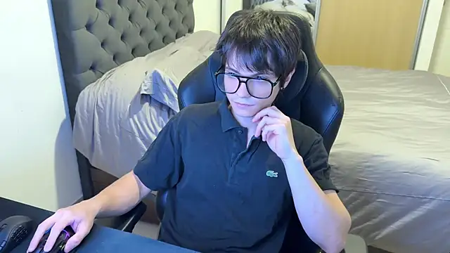 SasukeUhchiaa online show from 11, 3, 2025