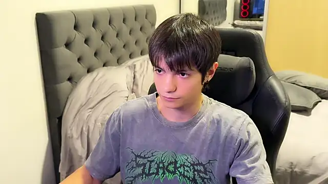 SasukeUhchiaa online show from 25, 2, 2025