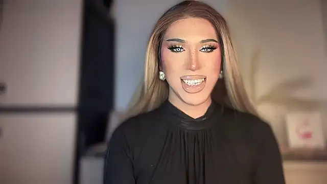 Ts glamxxxx online show from 17, 12, 2025