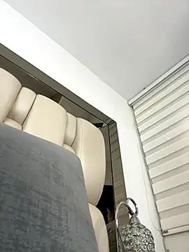 ALISSON FOXXX1 online show from 18, 10, 2025