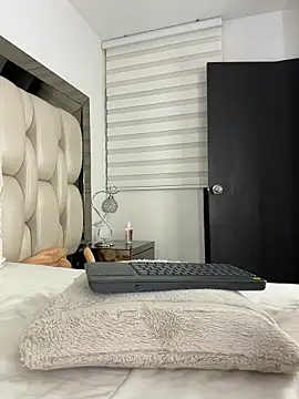 ALISSON FOXXX1 online show from 21, 4, 2026