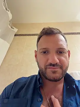 Snapshot of JonJ0 chatting on 28, 4, 2026 JonJ0 online show from 28, 4, 2026