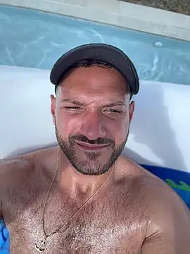 Snapshot of JonJ0 chatting on 25, 4, 2026 JonJ0 online show from 25, 4, 2026