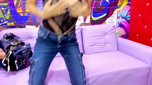 Snapshot of miacam-hot chatting on 21, 11, 2025 miacam-hot online show from 21, 11, 2025