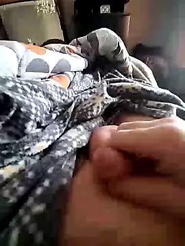 Snapshot of rem4001@xh chatting on 2, 2, 2025 rem4001xh online show from 2, 2, 2025