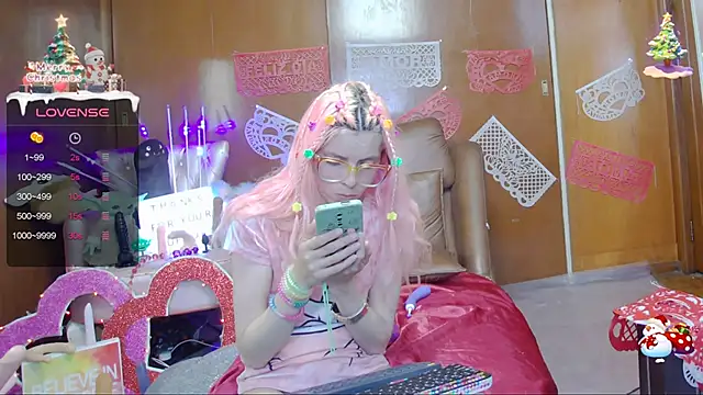 Skinygirl online show from 4, 2, 2025