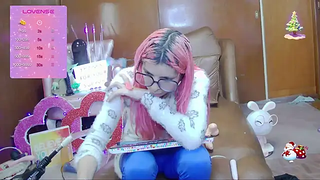 Skinygirl online show from 13, 9, 2025