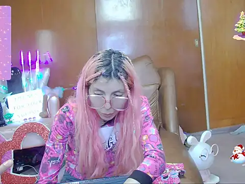 Skinygirl online show from 12, 10, 2025