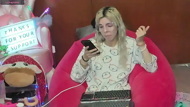 Skinygirl online show from 20, 6, 2026
