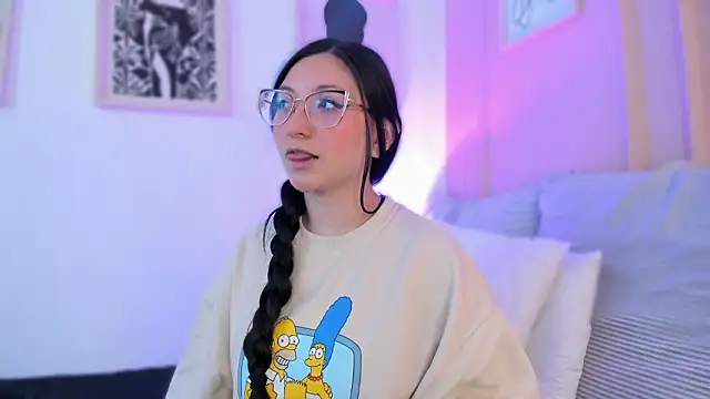 lucy neil online show from 25, 2, 2026