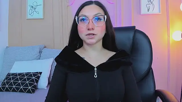 lucy neil online show from 25, 3, 2026