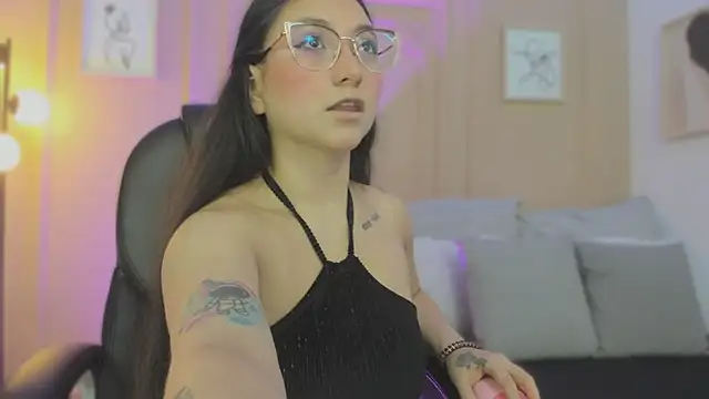 lucy neil online show from 3, 2, 2026