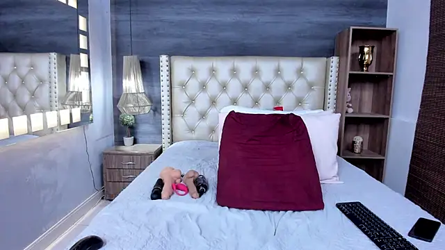 mommy cute online show from 22, 7, 2026