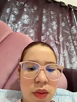 Lucyklein2022 online show from 13, 3, 2026