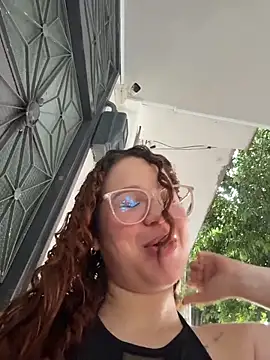 Lucyklein2022 online show from 1, 2, 2026