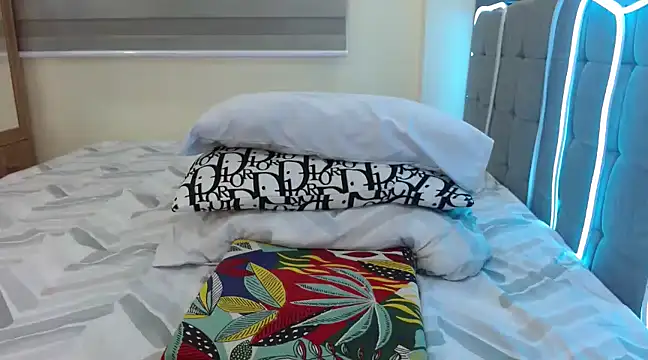 Sexy Sendy18xx online show from 12, 3, 2025