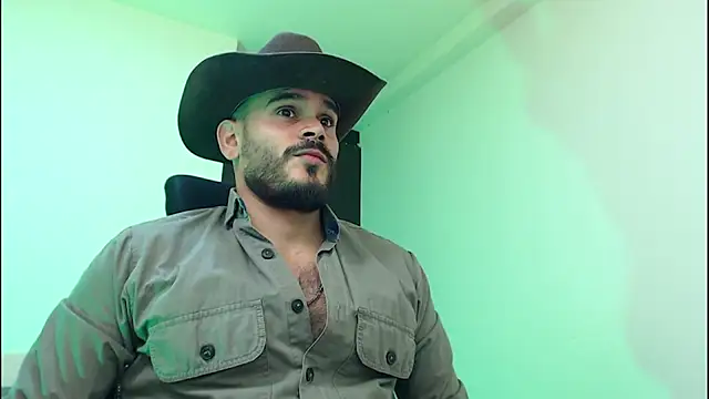 Snapshot of cowboyht chatting on 24, 11, 2025 cowboyht online show from 24, 11, 2025