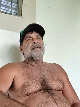 Peludo173317 online show from 25, 2, 2026