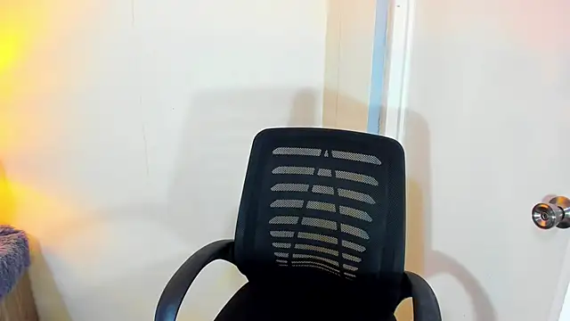 FuckDollNicky online show from 18, 12, 2025