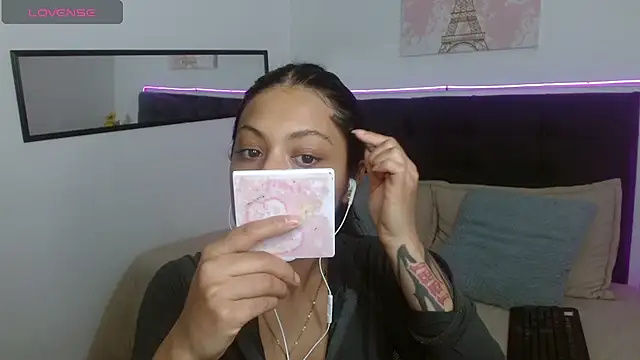 Snapshot of vaness_weet chatting on 16, 7, 2026 vaness weet online show from 16, 7, 2026