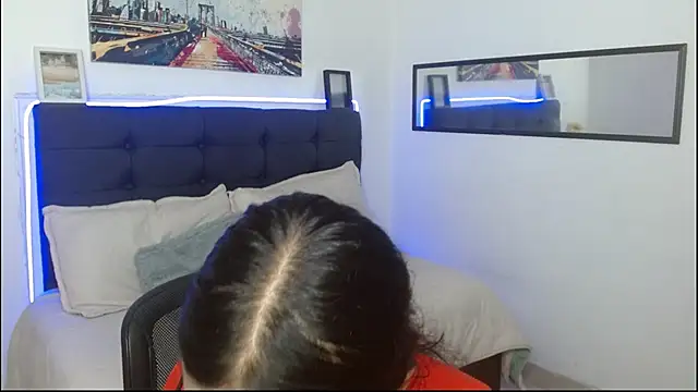 vaness weet online show from 3, 12, 2025