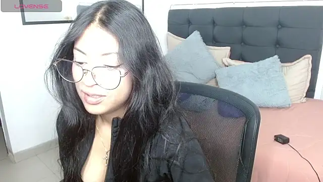 Snapshot of vaness_weet chatting on 15, 6, 2026 vaness weet online show from 15, 6, 2026