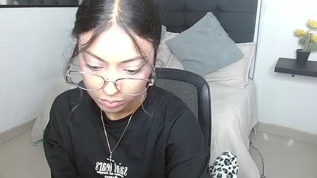 vaness weet online show from 15, 11, 2025