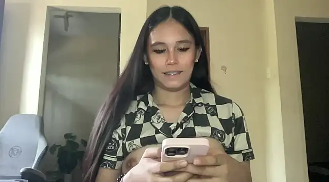 Snapshot of MeganTheRarest chatting on 26, 2, 2025 MeganTheRarest online show from 26, 2, 2025